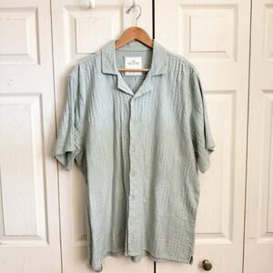 Hollister Button Up Shirt mens XL sage Textured Collar quiet luxury european